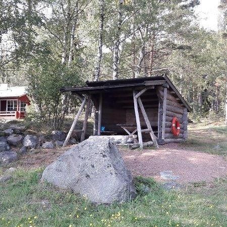 Mellangards Stugor - Foersta Stugan Föglö Esterno foto